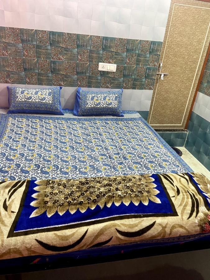 Garuda Guest House Varanasi Dış mekan fotoğraf