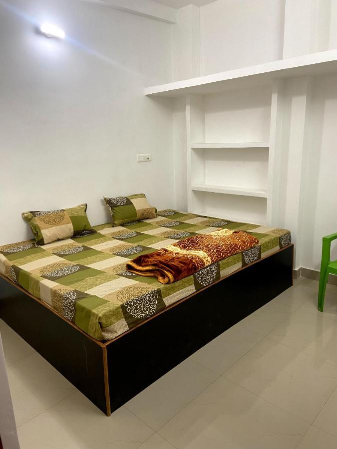 Garuda Guest House Varanasi Dış mekan fotoğraf