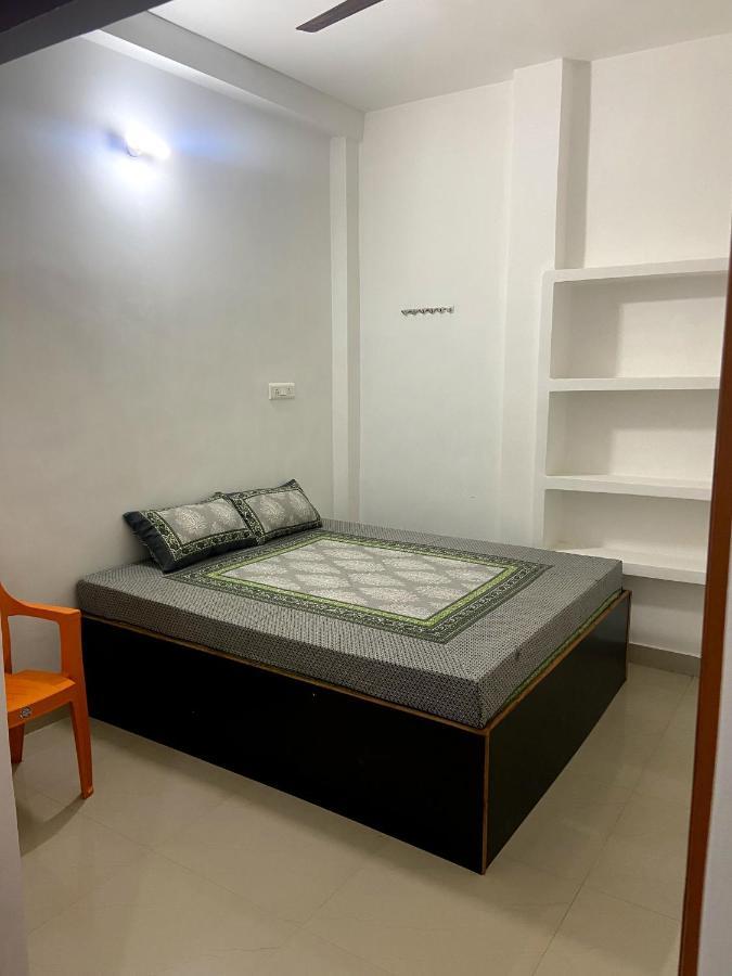 Garuda Guest House Varanasi Dış mekan fotoğraf
